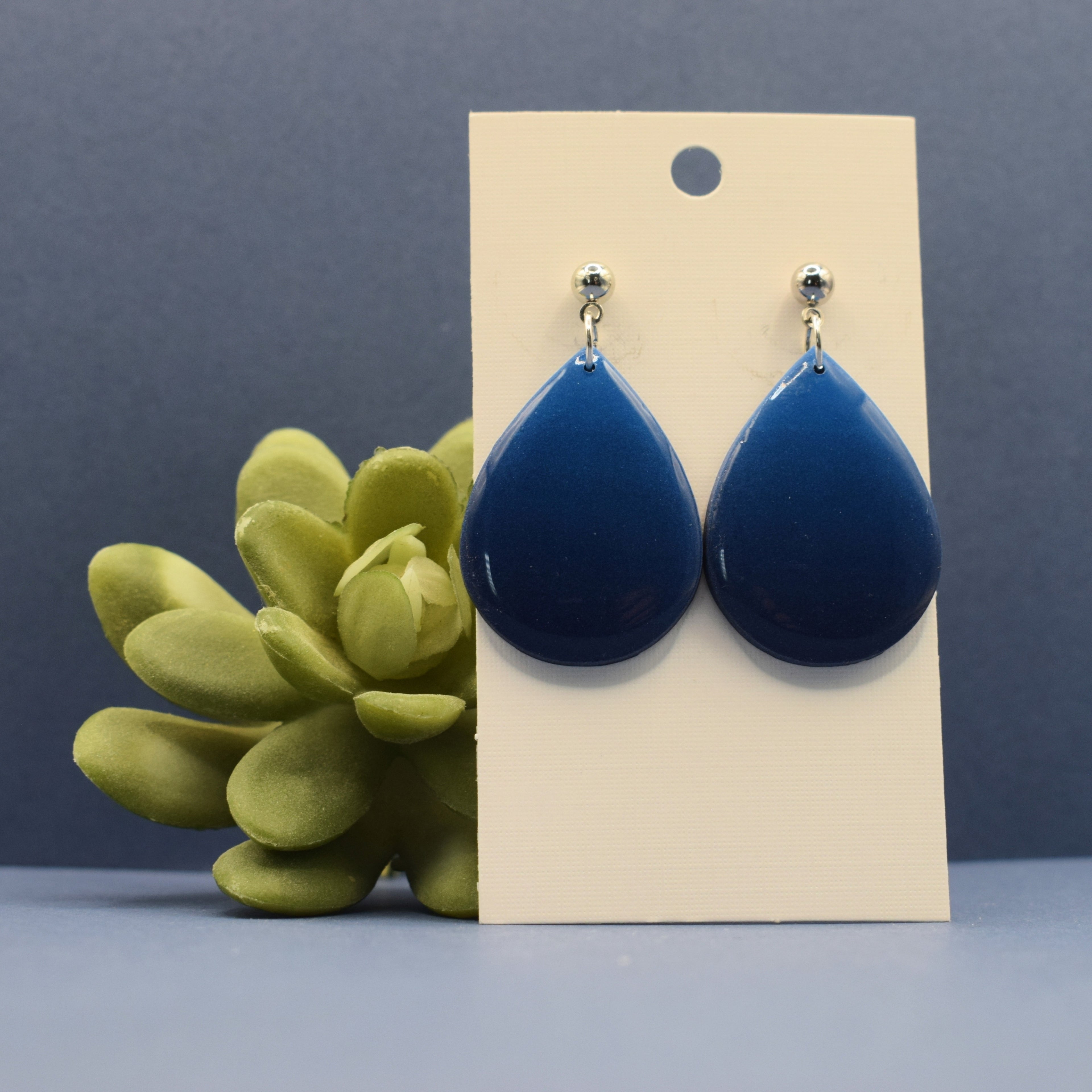 Ombré Teardrop Dangle Earrings