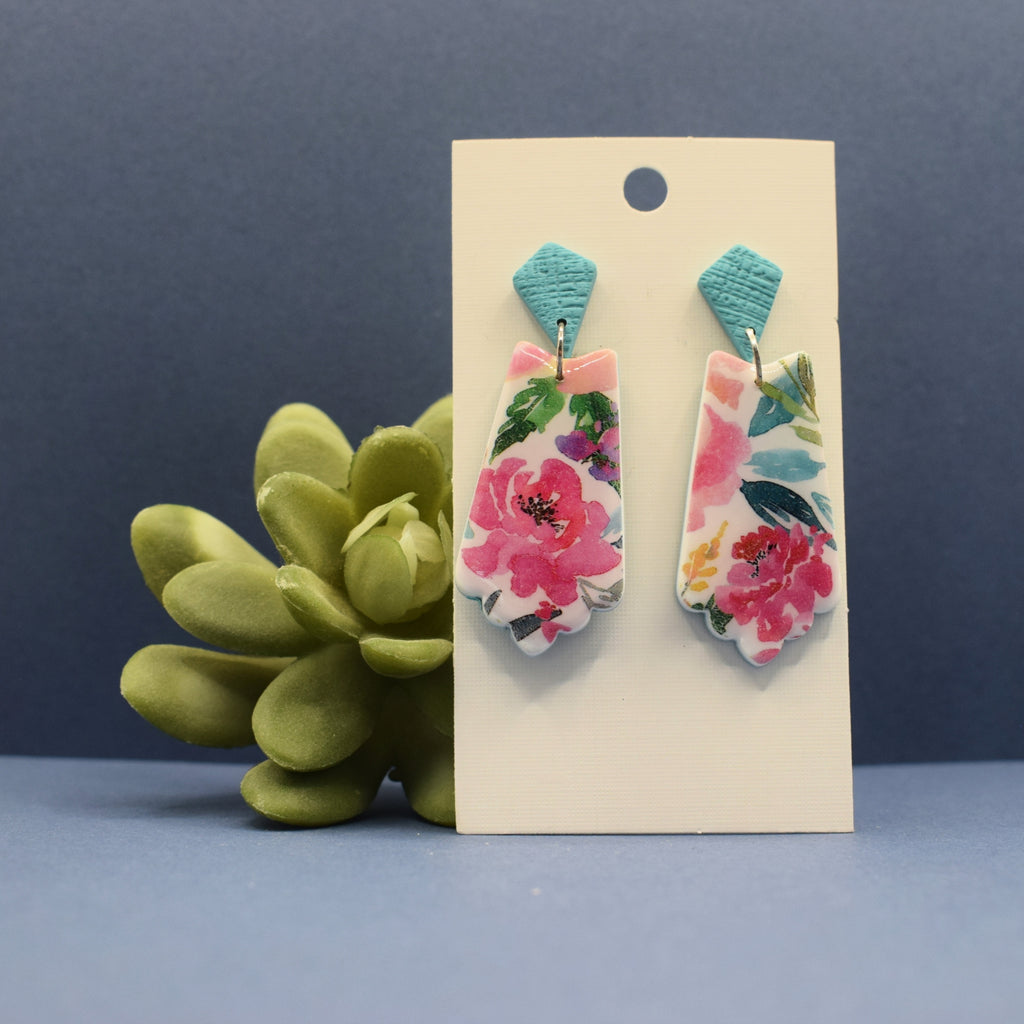 Gentle Fan Floral Polymer Clay Earrings